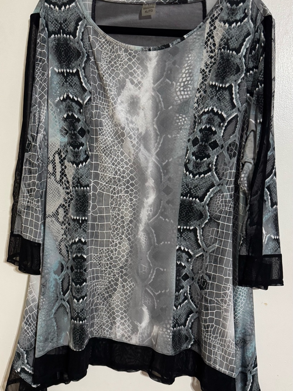 Bianca Nygard Black & Grey Snake-Print Tunic Top size XL